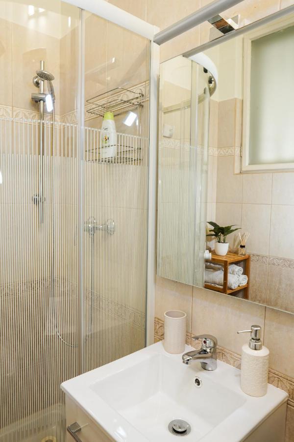 Pasti Central Apartment. Debreczyn Zewnętrze zdjęcie