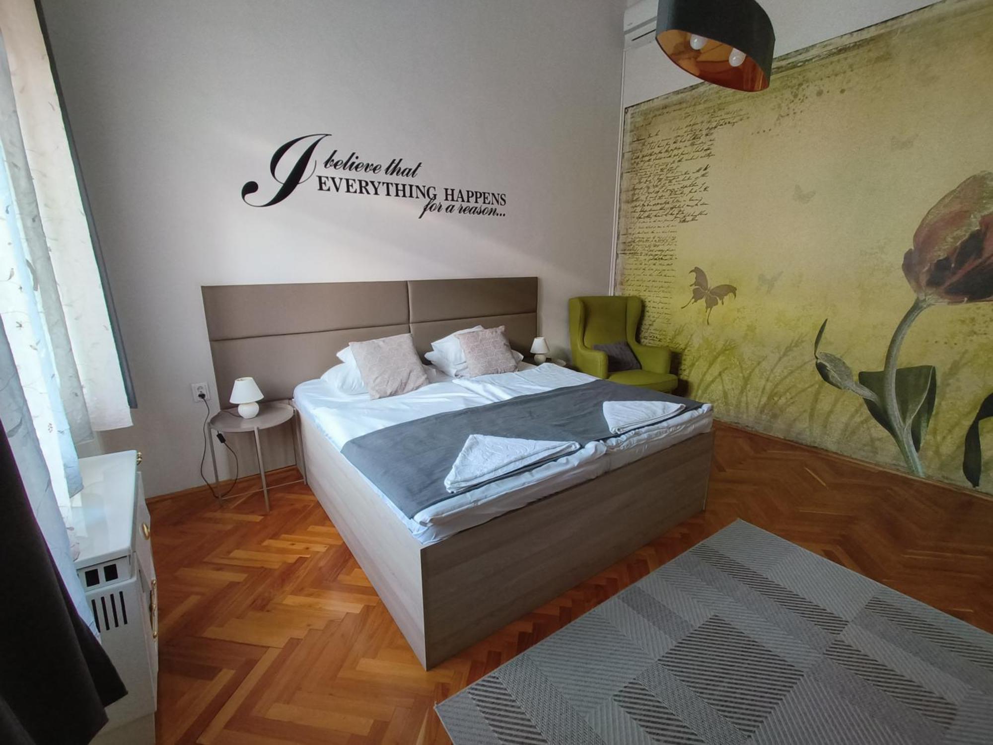 Pasti Central Apartment. Debreczyn Zewnętrze zdjęcie