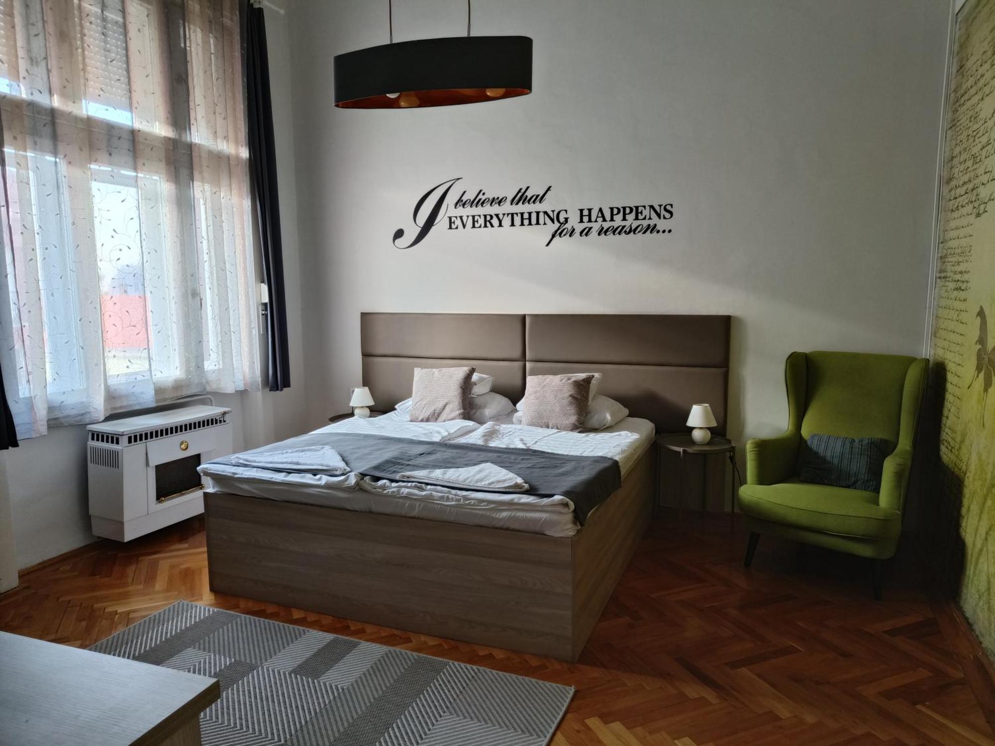Pasti Central Apartment. Debreczyn Zewnętrze zdjęcie